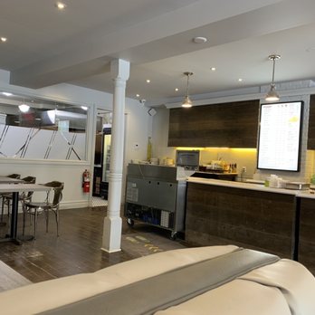 Pizza St-Viateur - a kitchen and dining area - Pizza Near Me - Montreal, Quebec Pizza St-Viateur - a kitchen and dining area - Pizza Near Me - Montreal, Quebec