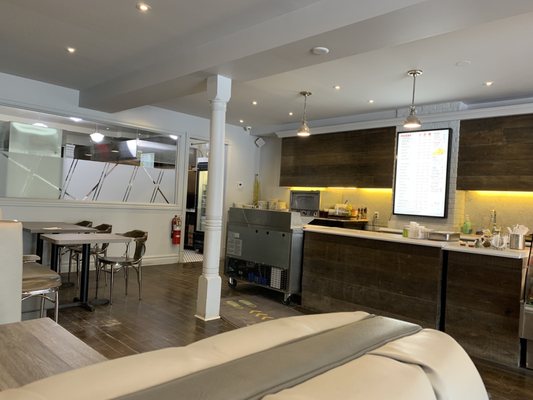 Pizza St-Viateur by null