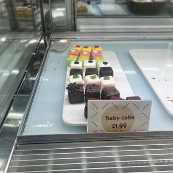 C'est La Vie Bakery & Cafe - Coffee & Tea Near Me - Duluth, Georgia
