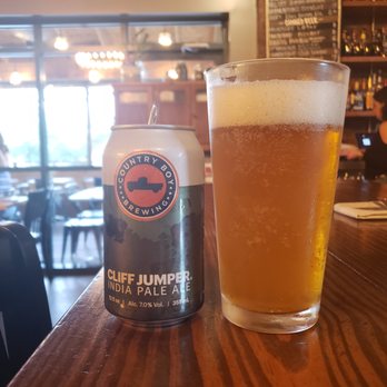 Freight House - Cliff Jumper IPA by Country Boy Brewing - American Near Me - Paducah, Kentucky Freight House - Cliff Jumper IPA by Country Boy Brewing - American Near Me - Paducah, Kentucky