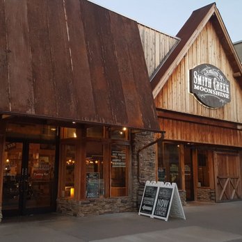 Smith Creek Moonshine - Storefront - Burgers Near Me - Branson, Missouri Smith Creek Moonshine - Storefront - Burgers Near Me - Branson, Missouri