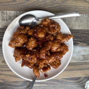 Tasty Corner - Mandarin crispy chicken before being eaten - Szechuan Near Me - Portland, Oregon