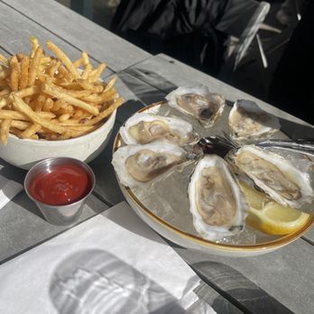 Cafe Colette - THE best crispiest French fries and 1/2 dz oysters on a beautiful Tuesday afternoon - New American Near Me - Brooklyn, New York