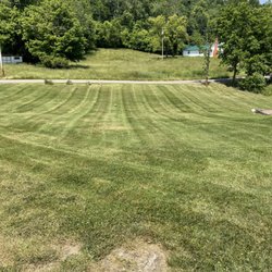Lyon’s Lawncare Service