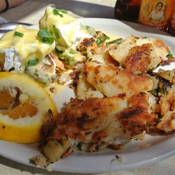 Honey's Bistro - Lobster Benedict - a definite must have! - Breakfast & Brunch Near Me - Encinitas, California