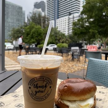 Sky Coffee Buenos Aires - Iced vanilla latte and egg white breakfast sandwich - Cafeteria Near Me - Miami, Florida Sky Coffee Buenos Aires - Iced vanilla latte and egg white breakfast sandwich - Cafeteria Near Me - Miami, Florida