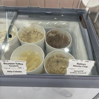 The Scoop - Ice Cream & Frozen Yogurt Near Me - Potomac, Maryland