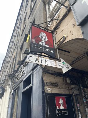 Jolly Judge by null