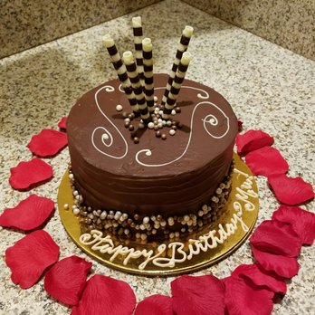 The Restaurant at Ponte - Exquisite chocolate cake - New American Near Me - Temecula, California The Restaurant at Ponte - Exquisite chocolate cake - New American Near Me - Temecula, California