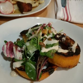 Freight House - Roasted squash appetizer - American Near Me - Paducah, Kentucky Freight House - Roasted squash appetizer - American Near Me - Paducah, Kentucky
