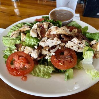 Mellow Mushroom Greenville - Chef Salad - Pizza Near Me - Greenville, North Carolina Mellow Mushroom Greenville - Chef Salad - Pizza Near Me - Greenville, North Carolina
