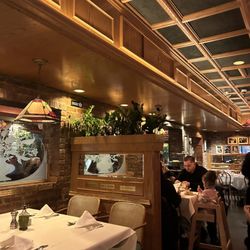 Park Side Restaurant - Inside