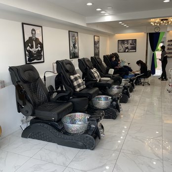 Tips Toes Nail Studio - Manicure & Pedicure $45 - Nail Salons Near Me - Santa Monica, California