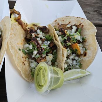 Barracuda Taco Stand - Tacos Near Me - Baton Rouge, Louisiana