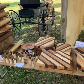 Pigeon Roost Farm - Local artisan and his woodwork - Pumpkin Patches Near Me - Hebron, Ohio Pigeon Roost Farm - Local artisan and his woodwork - Pumpkin Patches Near Me - Hebron, Ohio