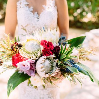 Lynne Lucente Floral Design - Floral Designers Near Me
