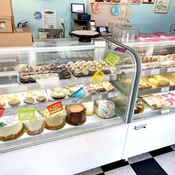 Sugar Mama's Bakeshop - Display 1 - Desserts Near Me - Austin, Texas Sugar Mama's Bakeshop - Display 1 - Desserts Near Me - Austin, Texas