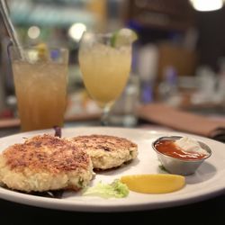 Waterfront Depot Restaurant - Crab cakes appetizer