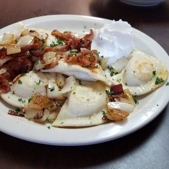 Exchange Street Cafe - a plate of food on a table - Diners Near Me - Pawtucket, Rhode Island