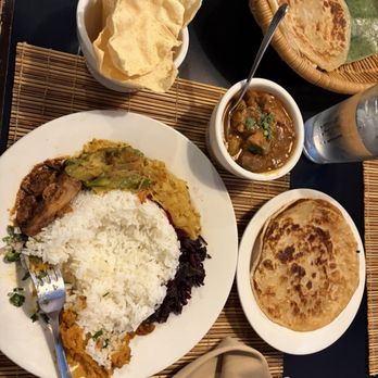 Cinnamon Grill - Chicken Curry Platter - Asian Fusion Near Me - New London, Connecticut