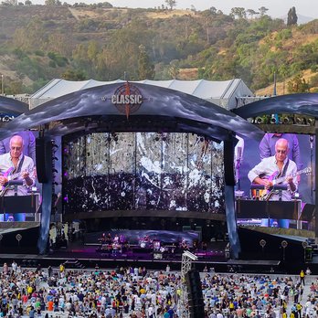 Dodger Stadium - Guitarist Larry Carlton featured with Steely Dan at The Classic West, July 15, 2017 at Dodger Stadium - Stadiums & Arenas Near Me - Los Angeles, California Dodger Stadium - Guitarist Larry Carlton featured with Steely Dan at The Classic West, July 15, 2017 at Dodger Stadium - Stadiums & Arenas Near Me - Los Angeles, California