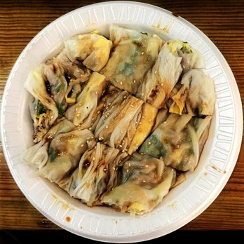 Joe's Steam Rice Roll - Beef Rice Roll with Egg, Bean Sprouts, Cilantro and Scallions. - Dim Sum Near Me - Flushing, New York Joe's Steam Rice Roll - Beef Rice Roll with Egg, Bean Sprouts, Cilantro and Scallions. - Dim Sum Near Me - Flushing, New York