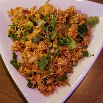 Peak Restaurant and Bar - Waiwai Sadeko - Sports Bars Near Me - Irving, Texas