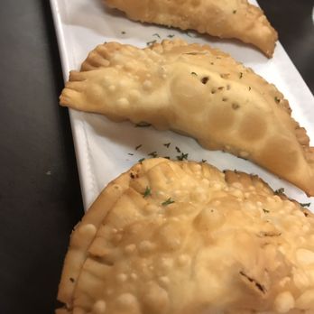 Cocina Coqueta - Empanadas de salami con queso - Spanish Near Me - Orlando, Florida