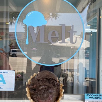 Melt - Chocolate raspberry truffle - Ice Cream & Frozen Yogurt Near Me - North Myrtle Beach, South Carolina