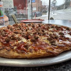 Fox's Pizza Den - Large pepperoni and sausage