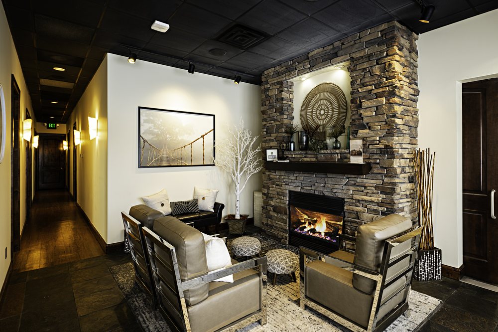 Grassroots Salon & Spa Image