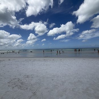 Siesta Key Beach - Beaches Near Me - Sarasota, Florida Siesta Key Beach - Beaches Near Me - Sarasota, Florida