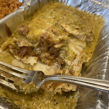 Chuy's - Boom boom enchiladas where they put my side order of beans IN my enchilada?! Wtf. - Mexican Near Me - Round Rock, Texas