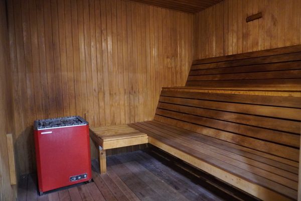 Sauna & Cold Plunge - Join Rise Bodyworks for just $49 - new member special! We offer month-to-month memberships. This limited-time offer is available from Dec 1st to Jan 31st. Start your New Year’s fitness journey today and make 2025 your healthiest year yet!
Rise Bodyworks is a multi-faceted sports, fitness, wellness clinic overseen by a licensed chiropractor and strength and conditioning specialist! At Rise, we combine our years of experience with multiple therapeutic modalities, all in one location to help serve you. We offer an assortment of classes, as well as one-on-one time with our seasoned, expert personal trainers. Services we offer:
*Chiropractic Care
*A.R.T. (Active Release Technique)
*Personal Training/Group Training Classes
*Private Pilates/Pilates Reformer Classes
*Massage & Spa Services
*Sauna & Cold Plunge
Call or stop by today to sign up or get started with our free 3-day pass! Sauna & Cold Plunge - Join Rise Bodyworks for just $49 - new member special! We offer month-to-month memberships. This limited-time offer is available from Dec 1st to Jan 31st. Start your New Year’s fitness journey today and make 2025 your healthiest year yet!
Rise Bodyworks is a multi-faceted sports, fitness, wellness clinic overseen by a licensed chiropractor and strength and conditioning specialist! At Rise, we combine our years of experience with multiple therapeutic modalities, all in one location to help serve you. We offer an assortment of classes, as well as one-on-one time with our seasoned, expert personal trainers. Services we offer:
*Chiropractic Care
*A.R.T. (Active Release Technique)
*Personal Training/Group Training Classes
*Private Pilates/Pilates Reformer Classes
*Massage & Spa Services
*Sauna & Cold Plunge
Call or stop by today to sign up or get started with our free 3-day pass!
