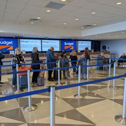Budget Rent-A-Car - Slow lines