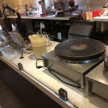 Demetres - a pan on a stove in a kitchen - Desserts Near Me - Etobicoke, Ontario Demetres - a pan on a stove in a kitchen - Desserts Near Me - Etobicoke, Ontario