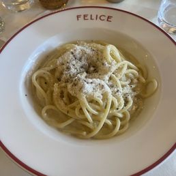 Tonnarelli Cacio e Pepe Tonnarelli Cacio e Pepe
