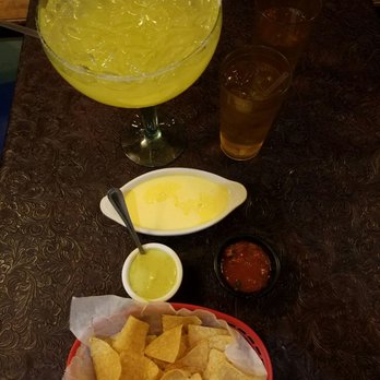 Mexico Tipico - a bowl of chips and a bowl of guacamole - Mexican Near Me - Pflugerville, Texas