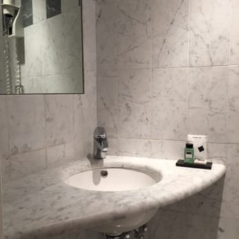 Hotel Universo - My bathroom pt. 2 - Hotels Near Me - Florence, FI