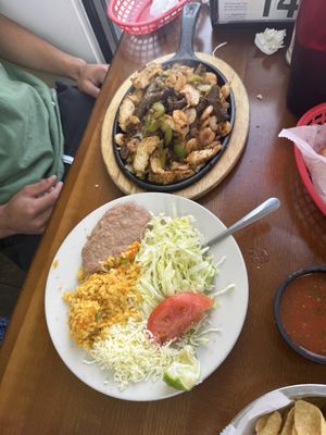 La Tapatia Mexican Restaurant & Bar by null