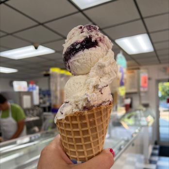Bethlehem Dairy Store - a hand holding a cone of ice cream - Ice Cream & Frozen Yogurt Near Me - Bethlehem, Pennsylvania
