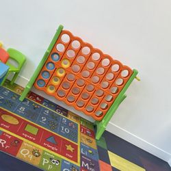 Total Kids Dental - Great place for your kids to get their teeth serviced works with your family and great costumer service.