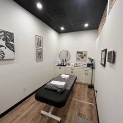 Hashtag Wax - Treatment room
