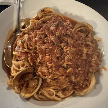 Lombardi's Bar & Restaurant - Linguine with clam sauce - Italian Near Me - Cedar Grove, New Jersey Lombardi's Bar & Restaurant - Linguine with clam sauce - Italian Near Me - Cedar Grove, New Jersey