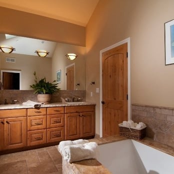 Martinovsky Construction - a bathtub in a bathroom - General Contractors Near Me - Scotts Valley, California Martinovsky Construction - a bathtub in a bathroom - General Contractors Near Me - Scotts Valley, California