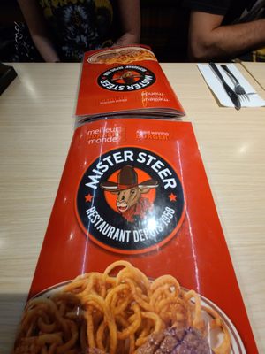 Mister Steer - Dejeuner - Burgers Poutine Steak - Dessert - Delivery/Livraison by null