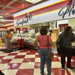Geresbeck's - Their famous seafood section.