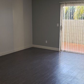 Oceanaire Townhomes - Living room - Apartments Near Me - Redondo Beach, California Oceanaire Townhomes - Living room - Apartments Near Me - Redondo Beach, California