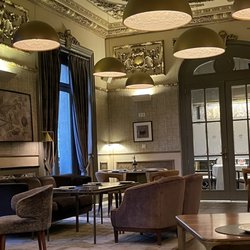 Círculo Gran Vía - Elegant breakfast room