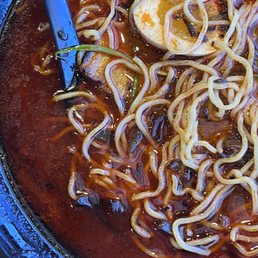 Kuro Mayu Tonkotsu Ramen (level 3 spice)